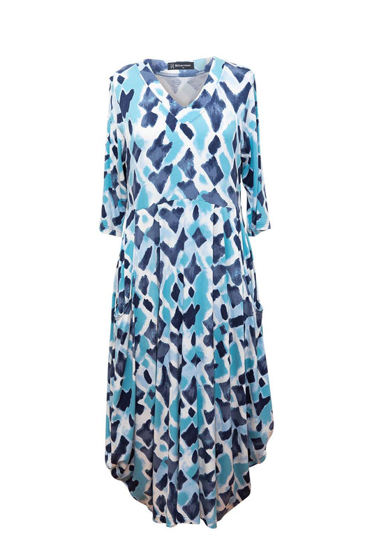 Bittermoon Carly Dress in Blizzard print – blue and navy painterly stretch knit midi dress with V-neckline and 3/4 sleeves, made in New Zealand

